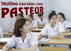 Giờ học thực hành của sinh viên Cao đẳng Dược có gì?